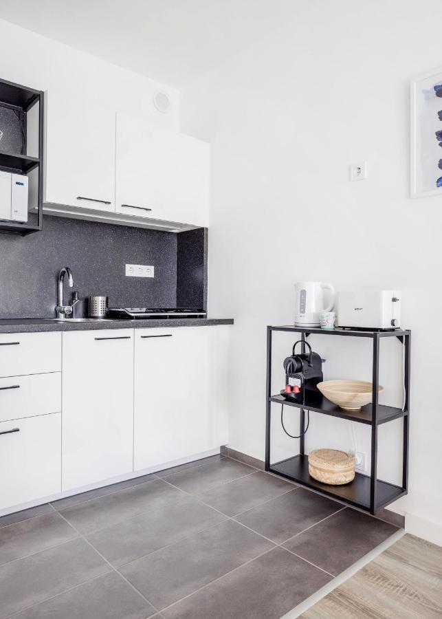 Modern Riverside With Free Parking Apartmán *