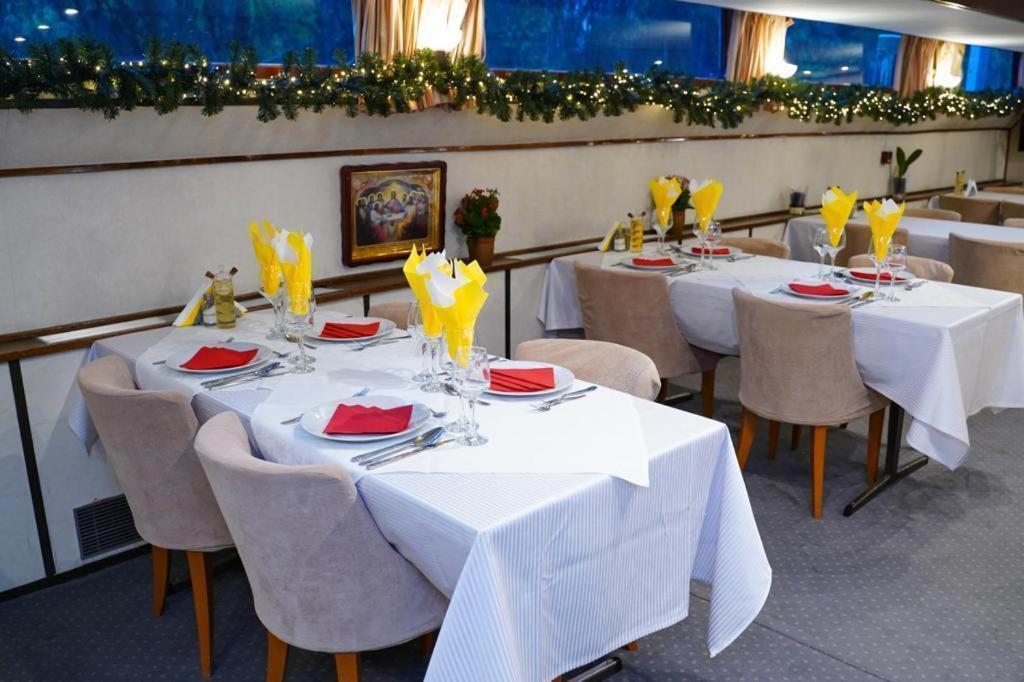 Diana Cruises Botel Budapest