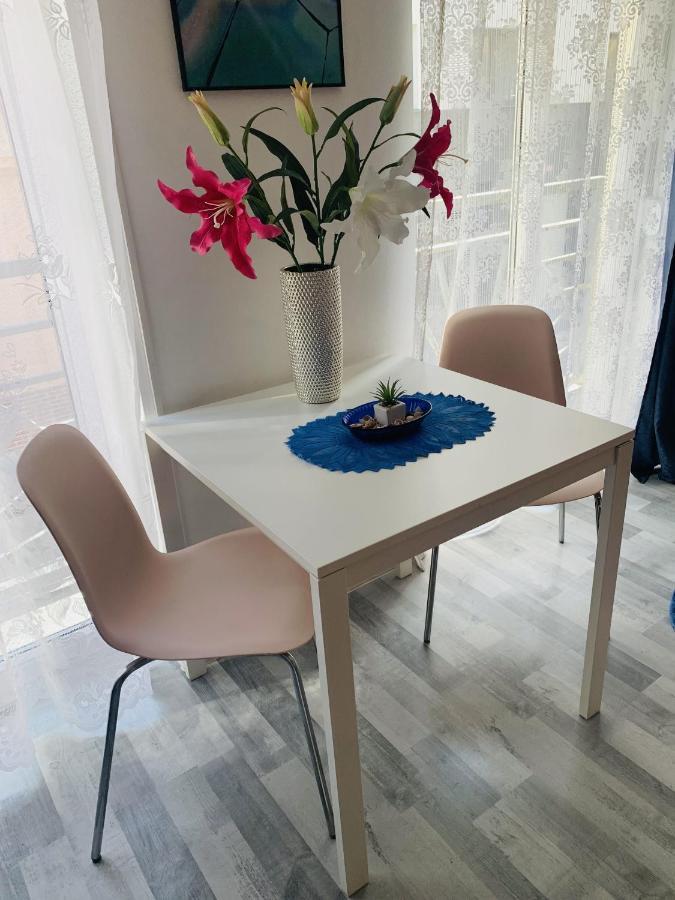 Onyx With Free Private Garage + Ac Apartment *