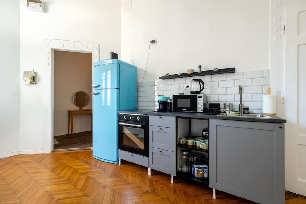 Designer Two Bedroom Lägenhet Budapest