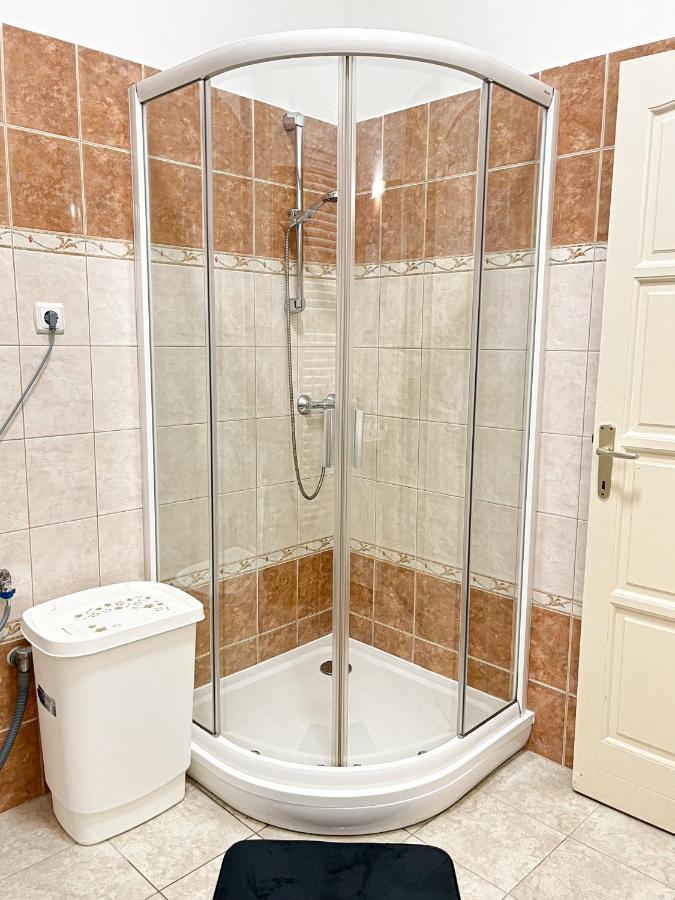 Majestic Residency - 3 Bedrooms Apartamento