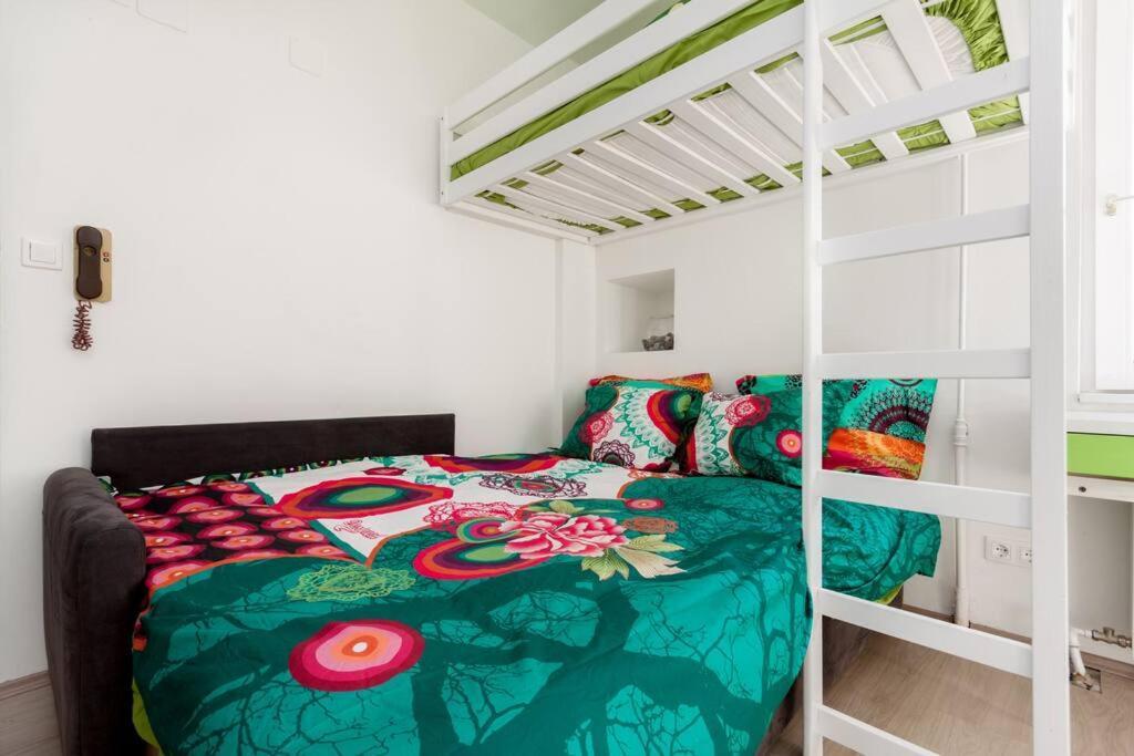 District 5 Studio Near Universities With Ac+view * Budapest