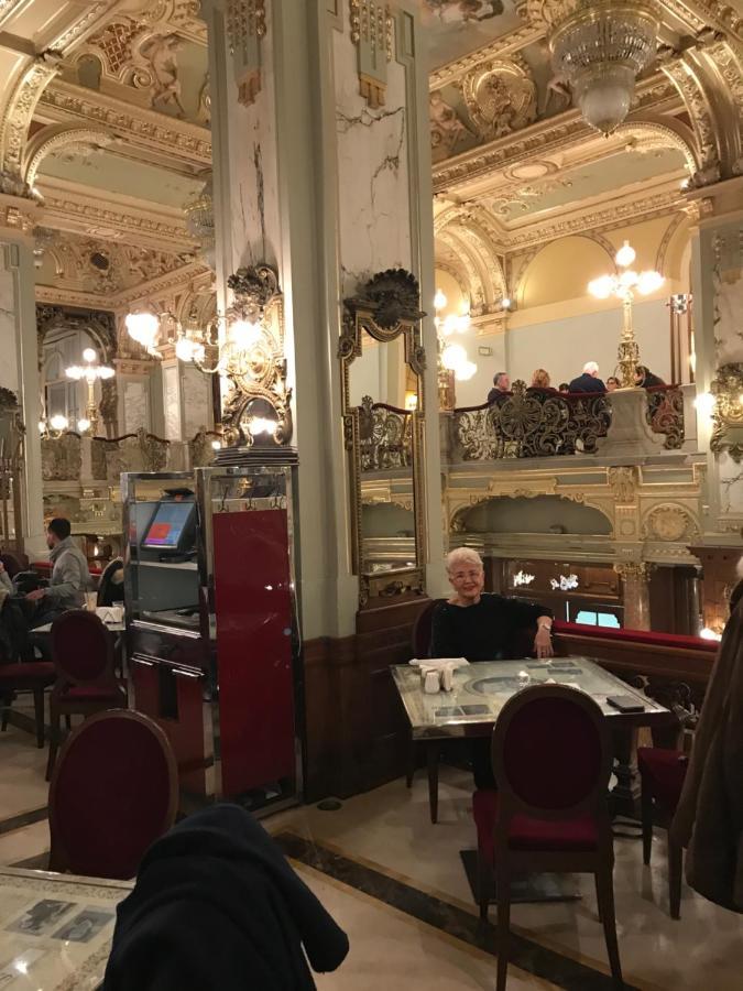 Budapest, Graf Teleki Laszlo * Budapest