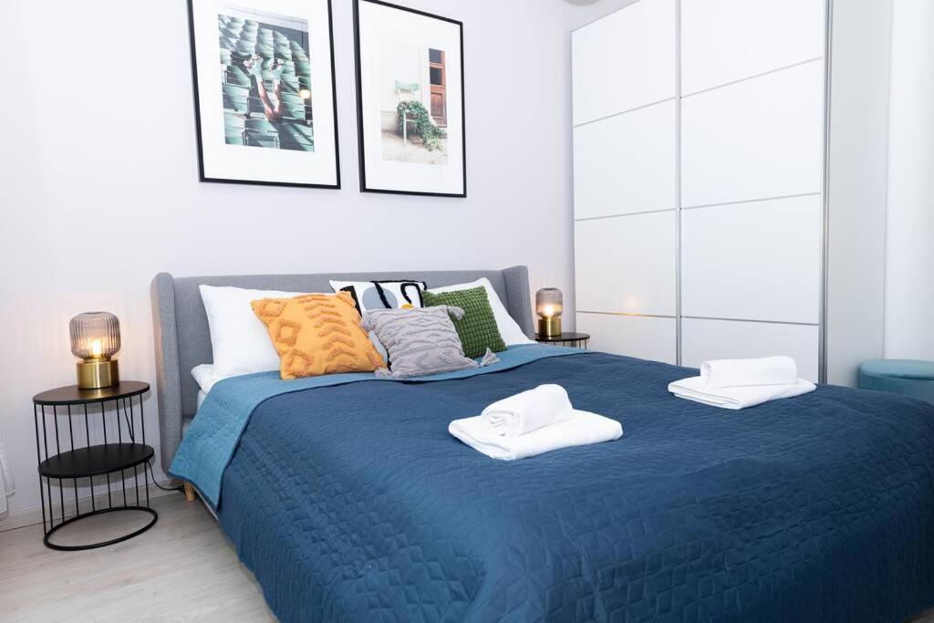Chic206 Retreat: Modern 1br Gem With Balcony By Nw Apartmán Budapešť