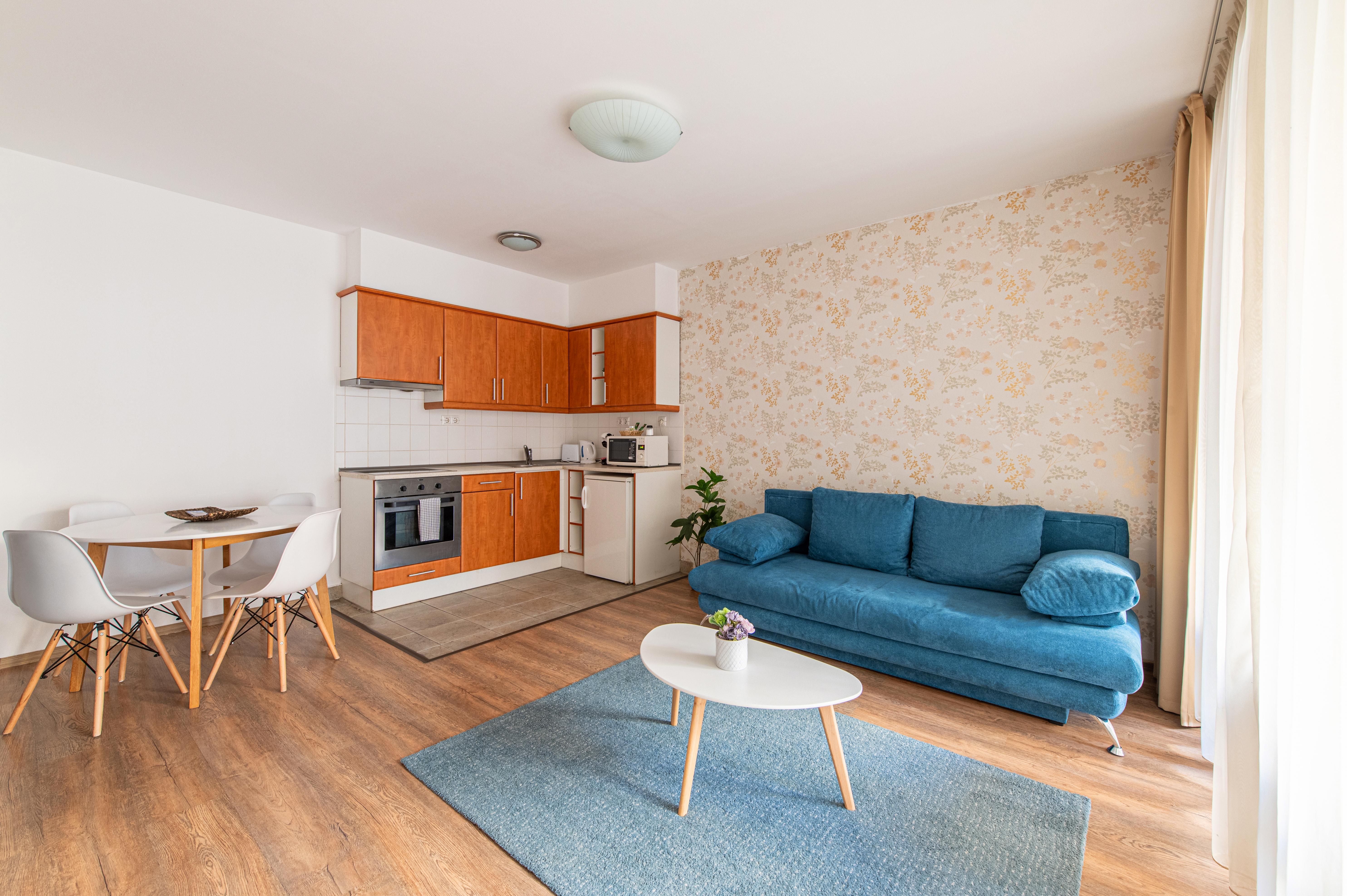Nova * Budapest