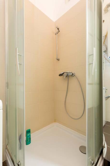 Hidden Gem 1 Bedroom Next To Opera Budapest