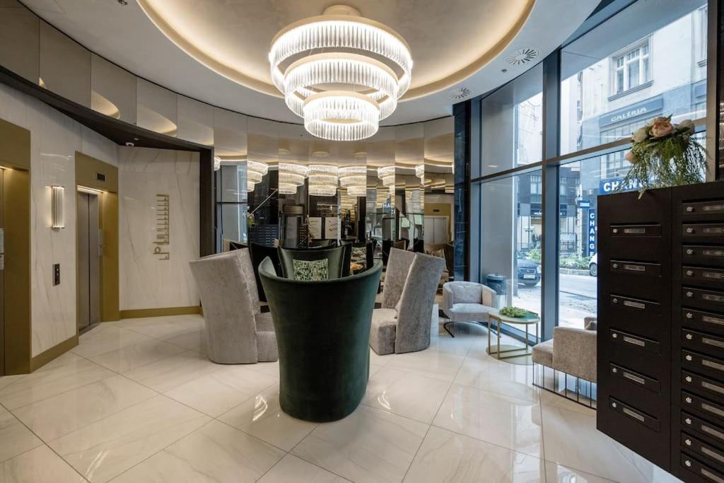 Apartmán High-end W Gym/sauna/balcony/security *