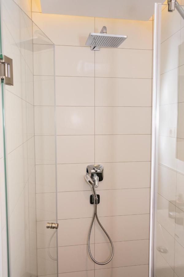 Luxury Cozy 2 Bdr Downtown Apt.2