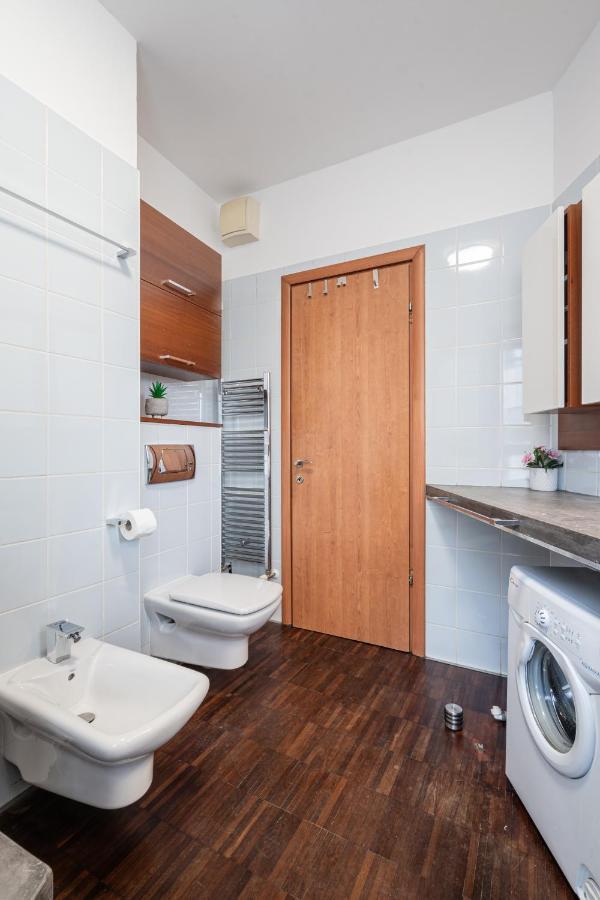 Urban Jungle Oasis King With Free Parking Apartmán *
