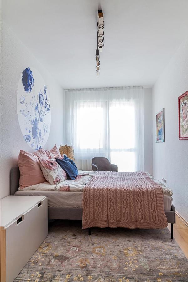 Almere With Free Parking Apartamento