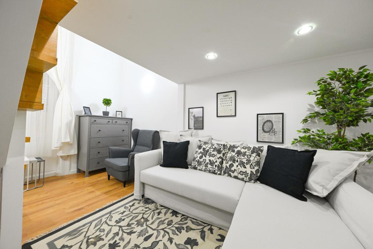 Appartamento Charming In Damjanich Str., Lucas *