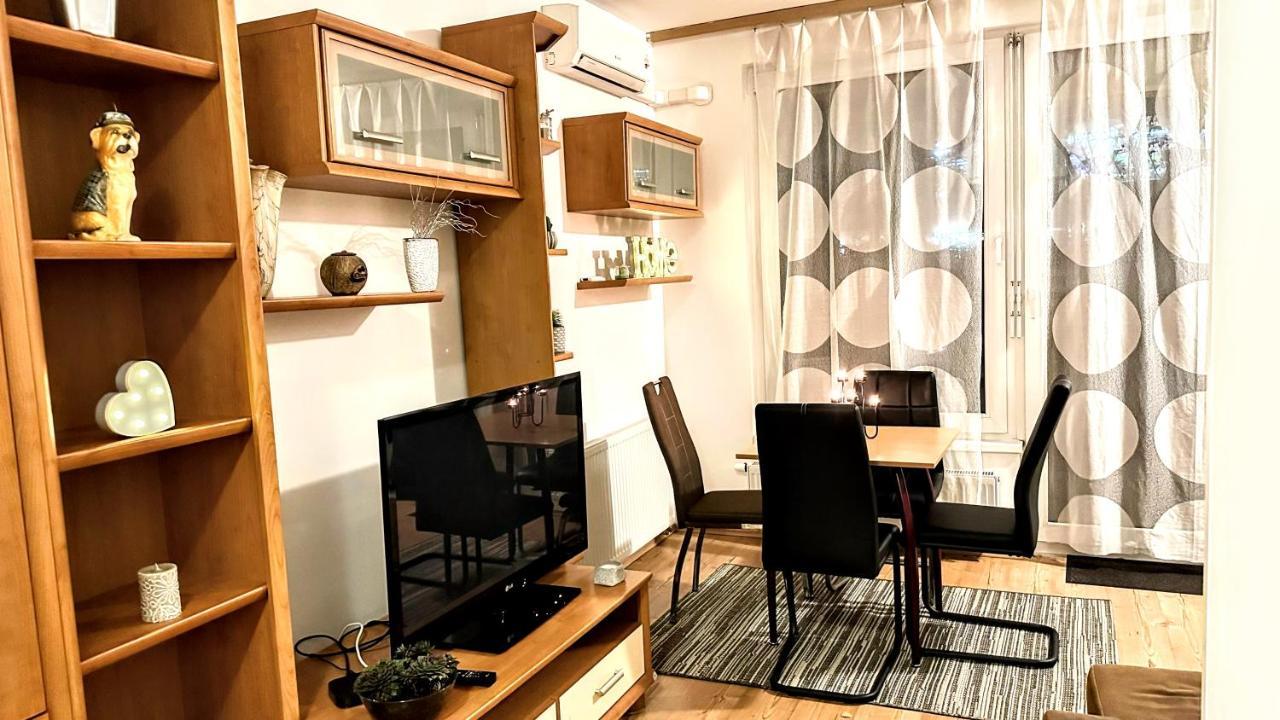 Flowers Apartman *