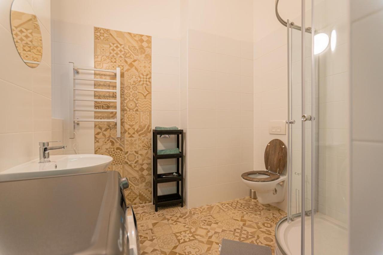 Apartment Downtown Flat In Budapest, Mona