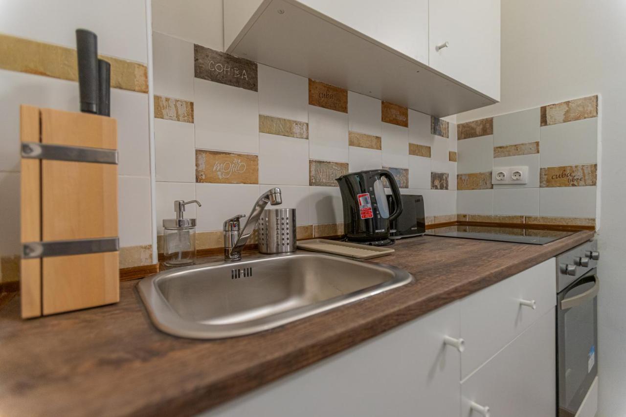 Downtown Flat In Budapest, Mona Apartment *