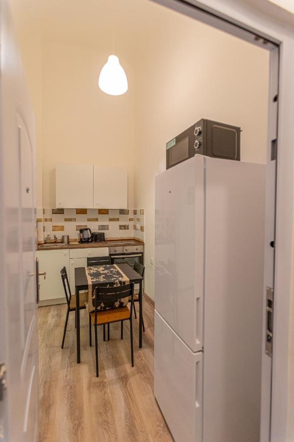 Downtown Flat In Budapest, Mona *