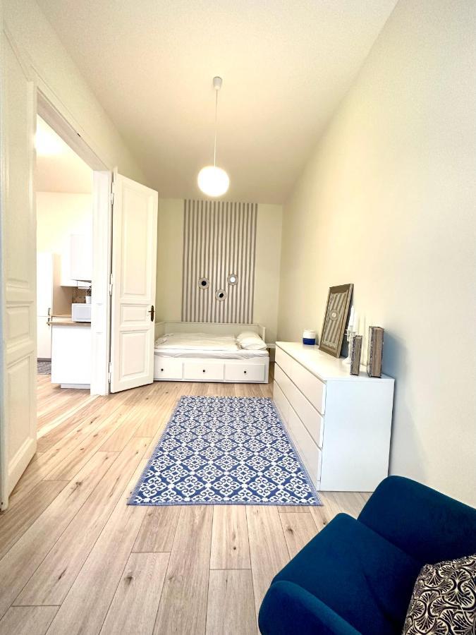 Apartamento Luxury Huge - 92m2 - 3 Bedrooms - 3 Air Conditioners - Free Garage!!! Budapest