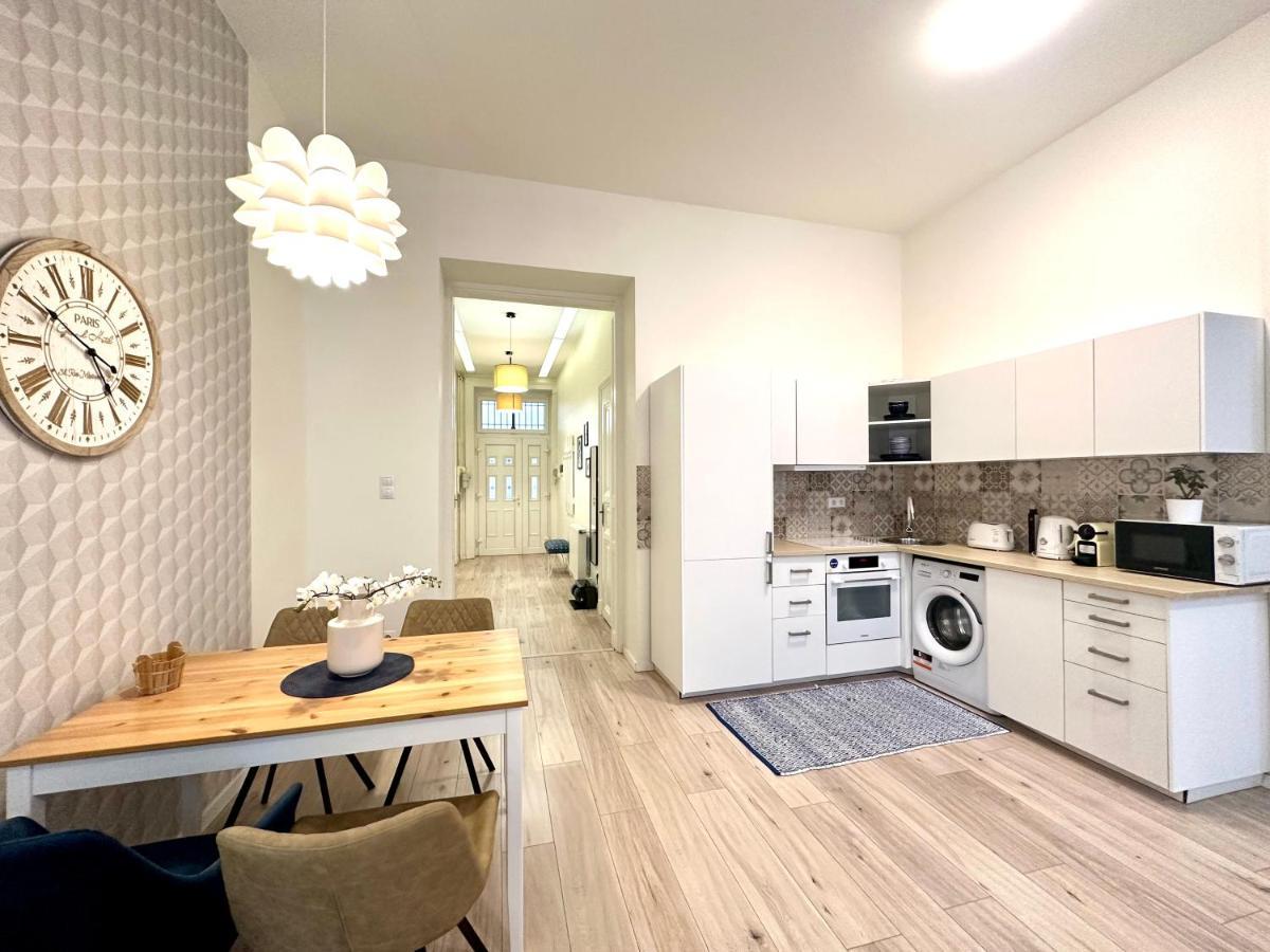 Apartamento Luxury Huge - 92m2 - 3 Bedrooms - 3 Air Conditioners - Free Garage!!!