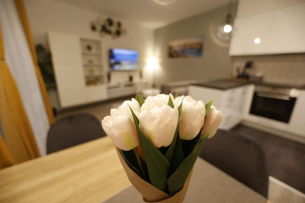 Apartment Flamingo - Balcony, Ac, Downtown Budapest