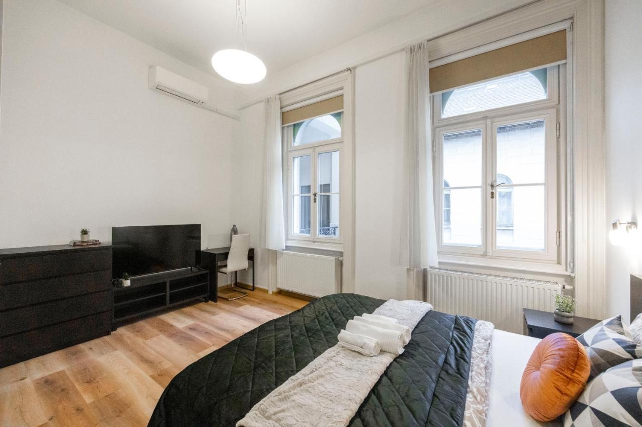 Apartmán Spacious & Cozy W/ Terrace