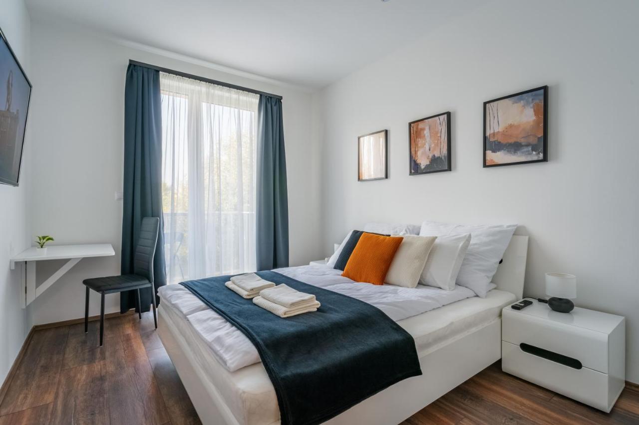 Fox Premium & Free Private Parking Budapest