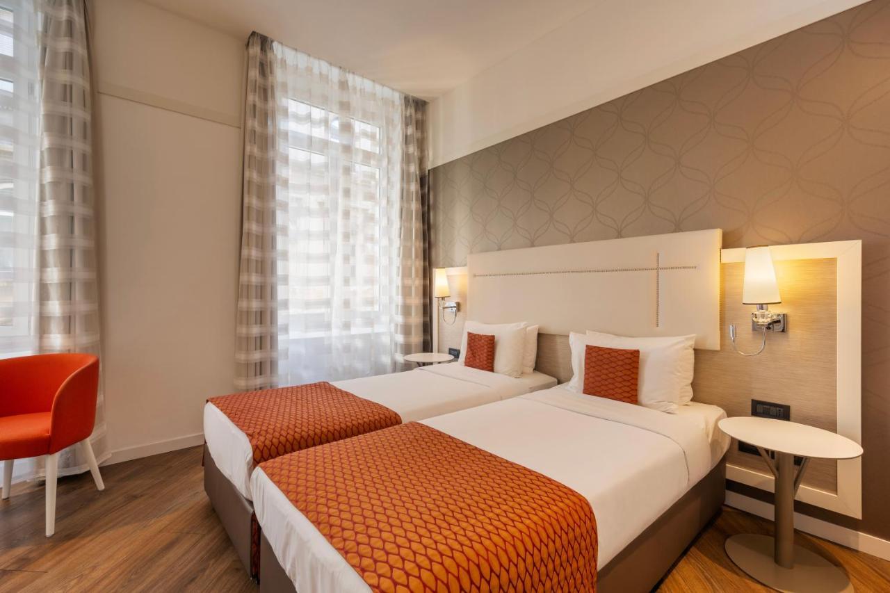 Ikonik Parlament 4* Budapest