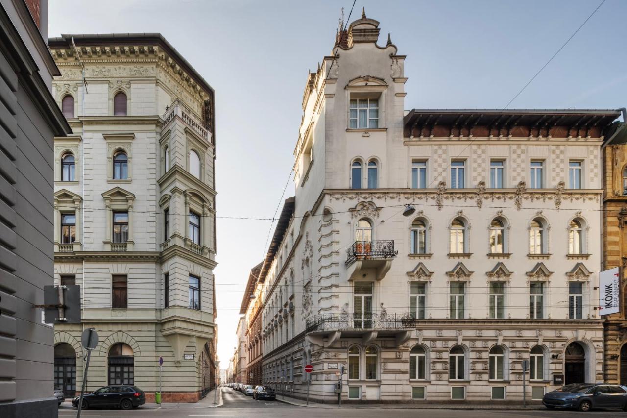 Ikonik Parlament