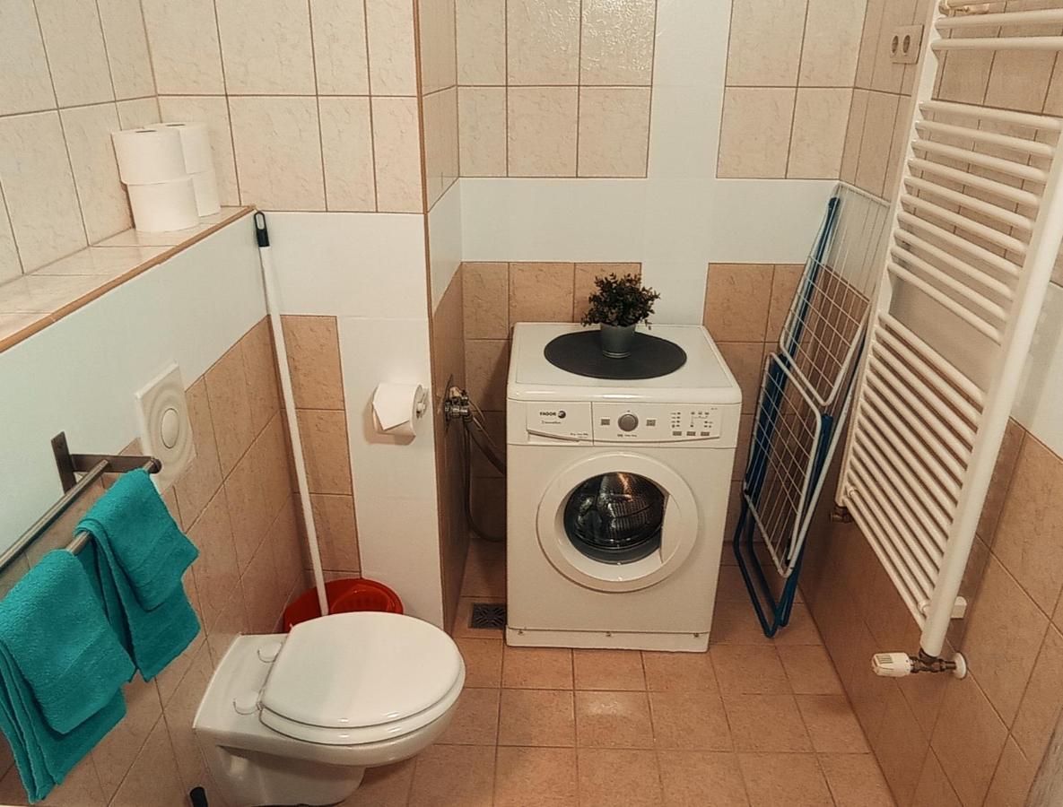 Akacfa * Budapest