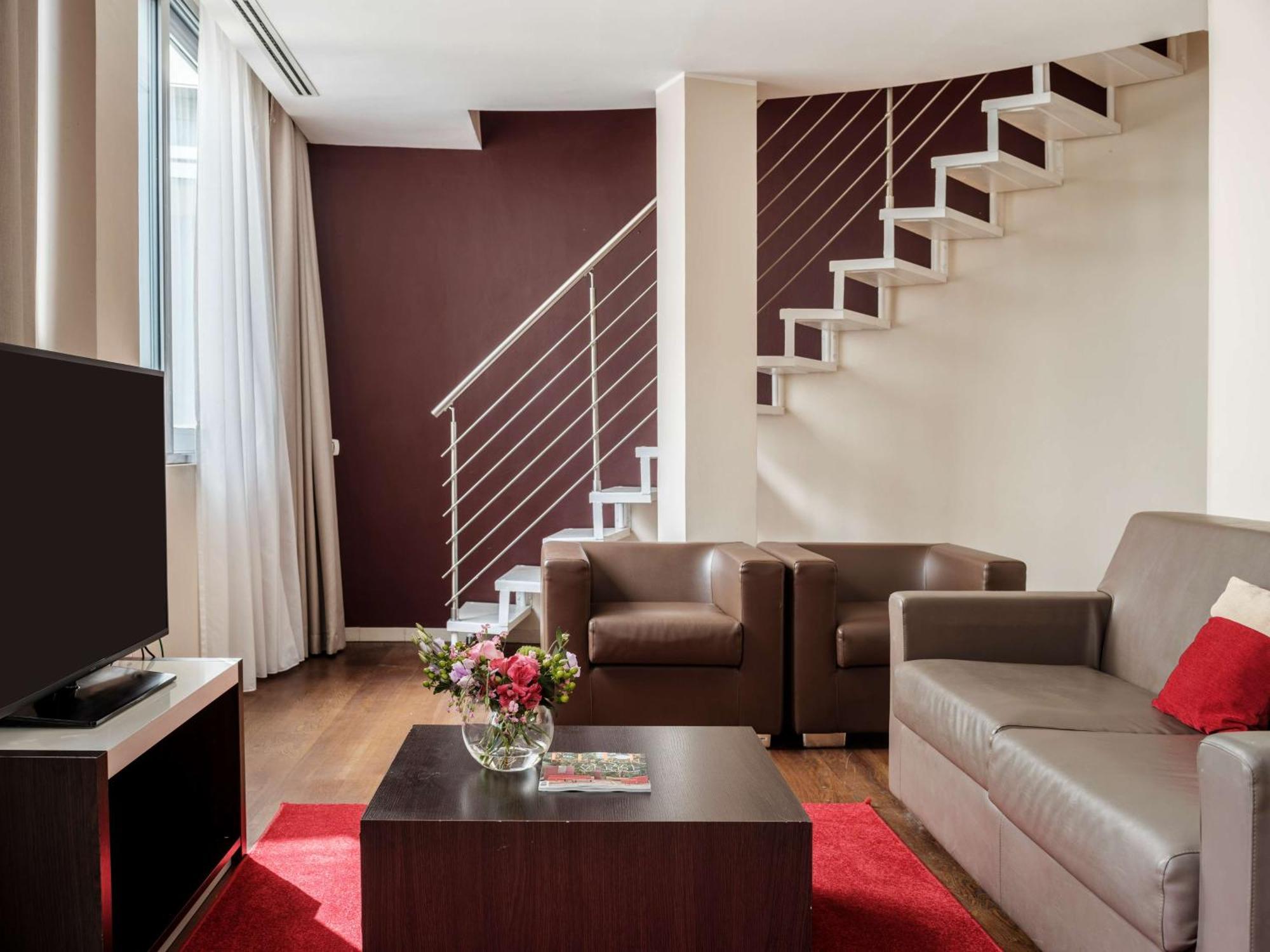 Hotel Nh Collection Center