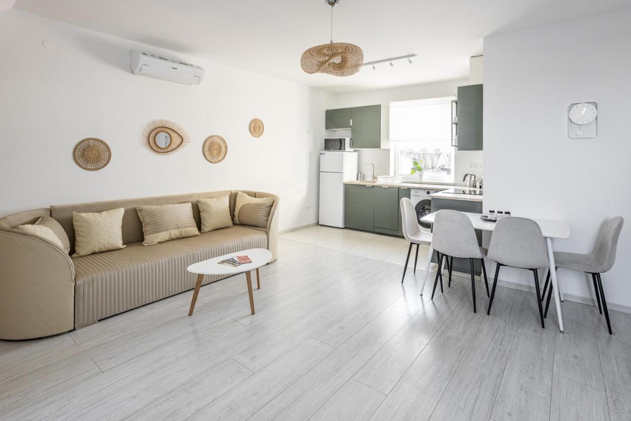 Corvin Plaza Apartamentos&suites 3*