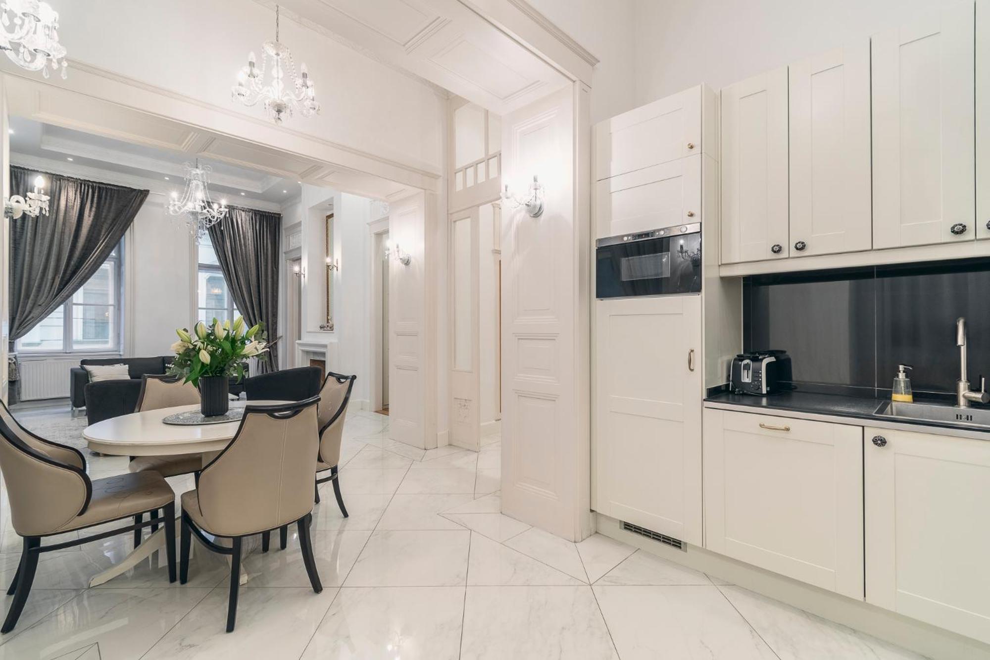 Basilica Palace Apartman *