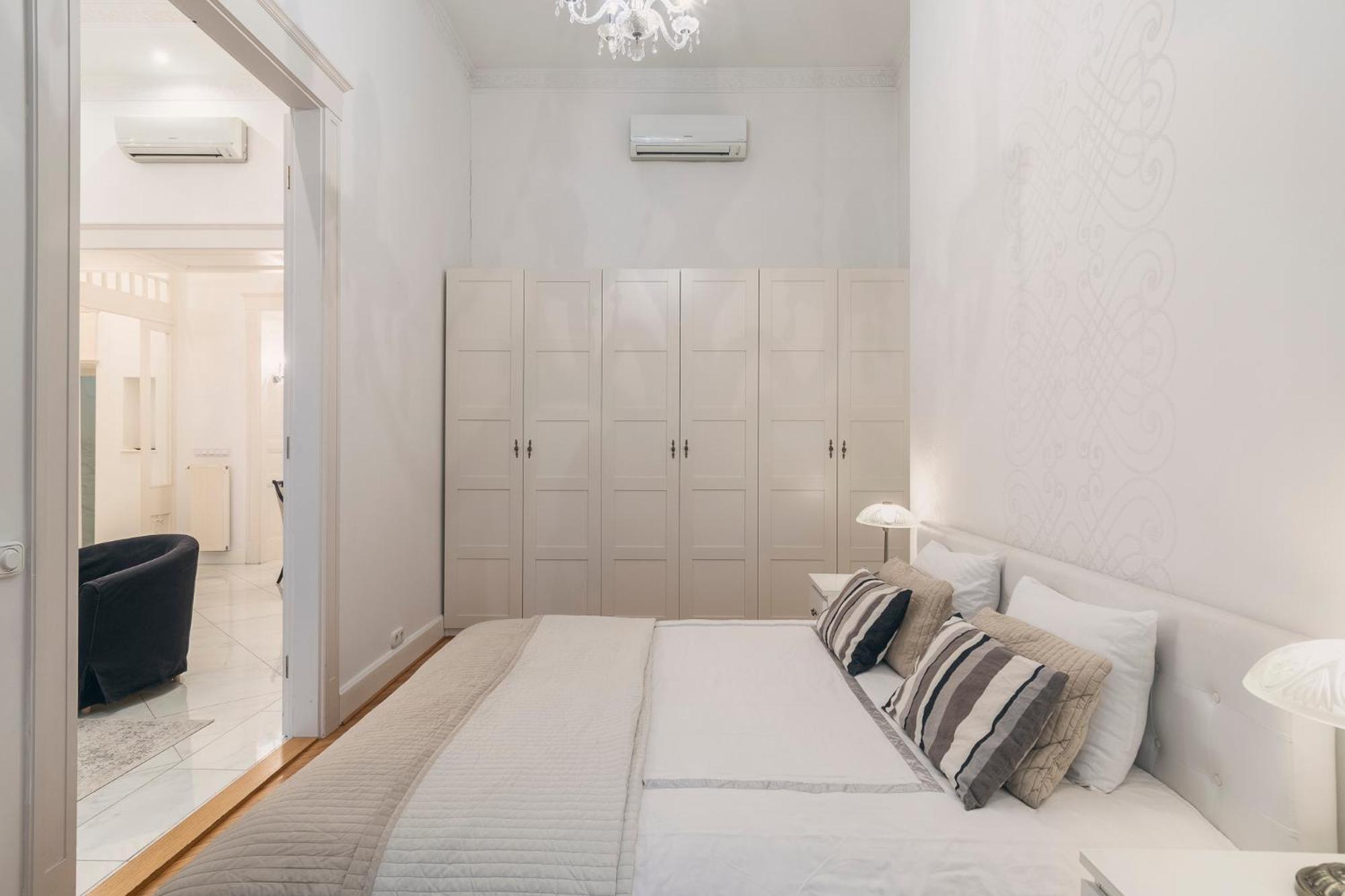 Basilica Palace Apartman *