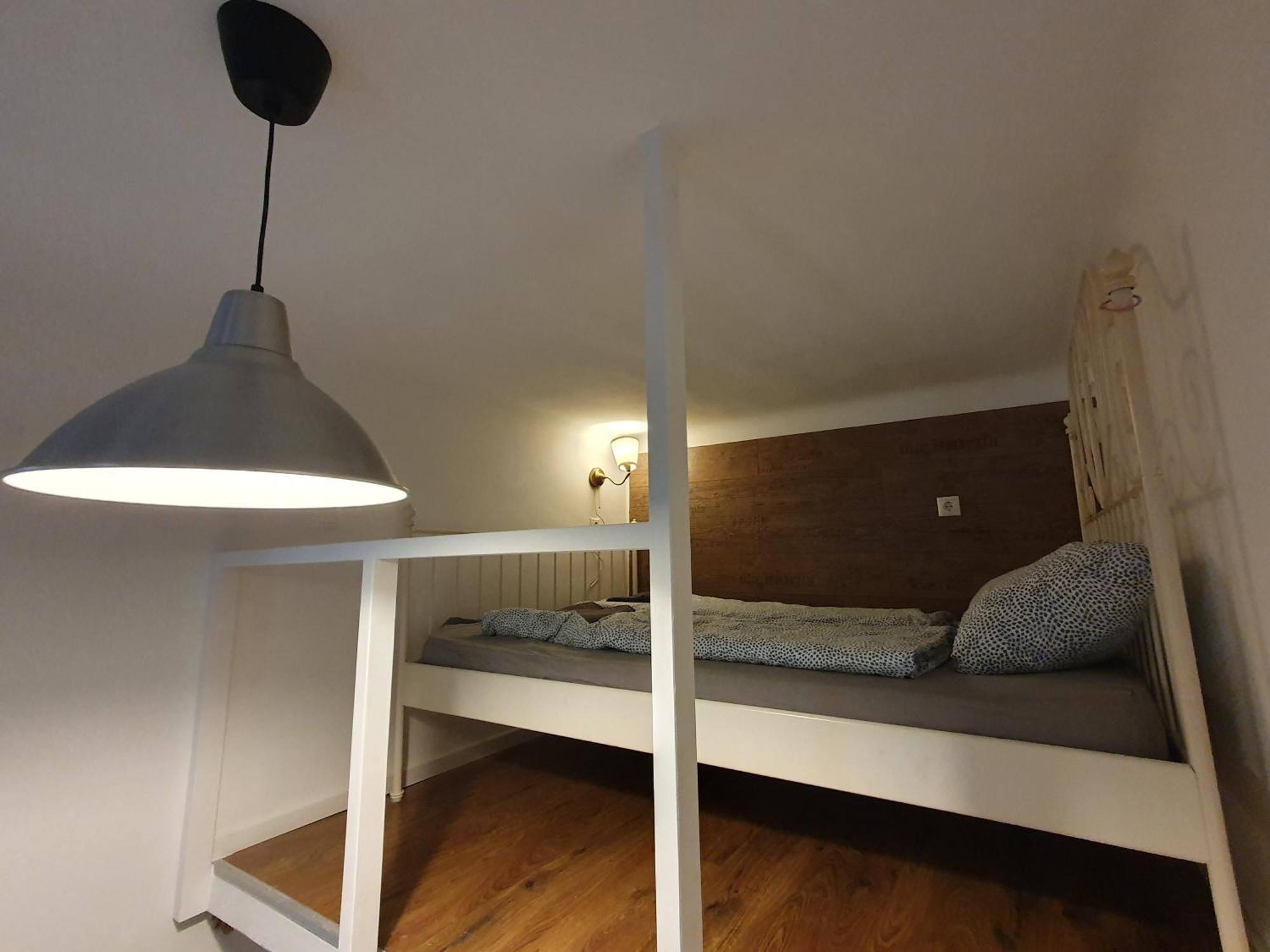 Cozy Studio With Air Condition Freshly Renovated Apartament