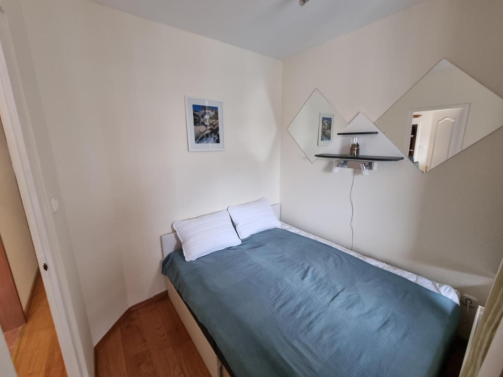 Merry&car - Huge Balcony + Living + 2br Budapest
