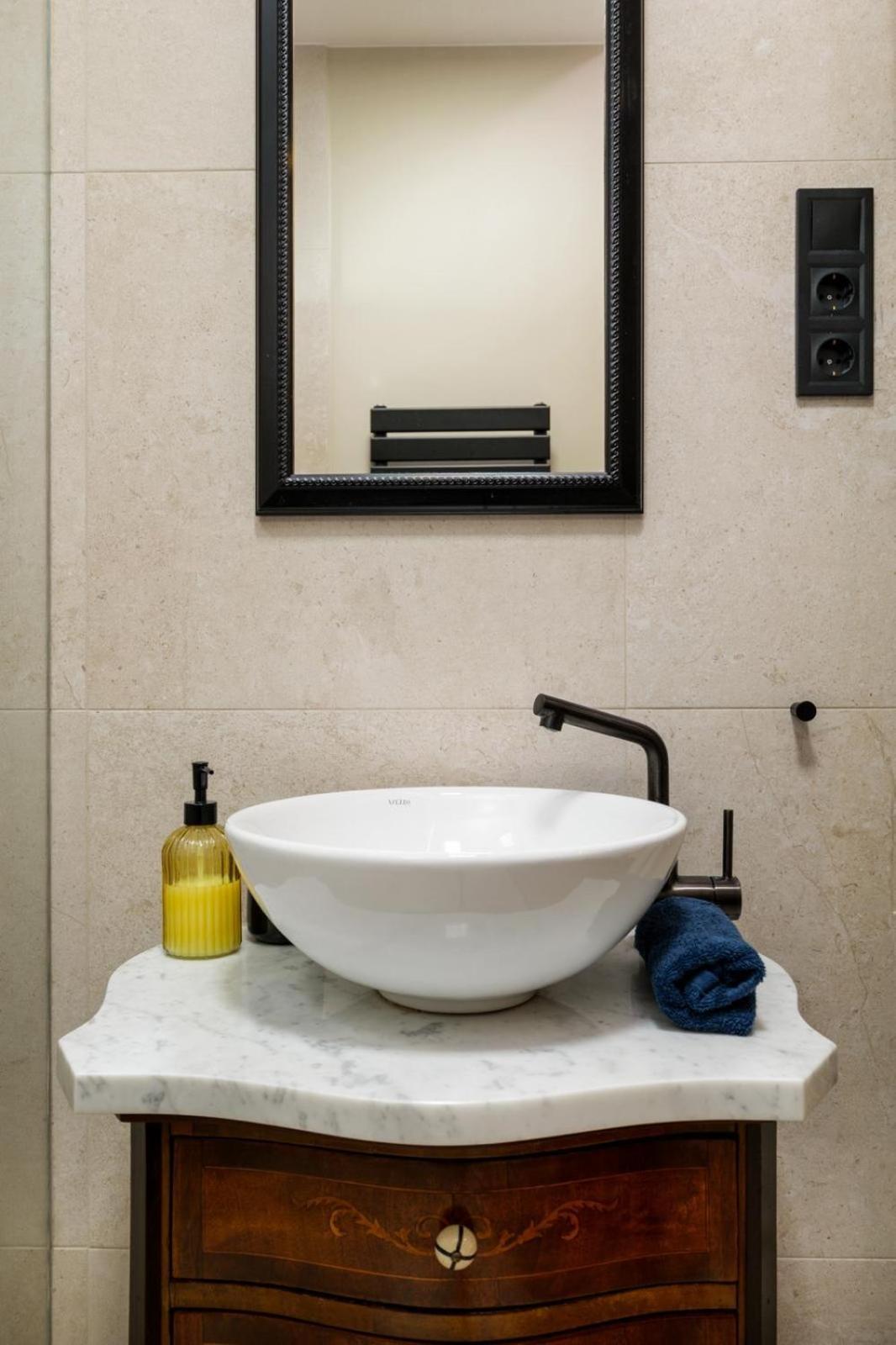Apartment Secret Cave Premium Central Budapest