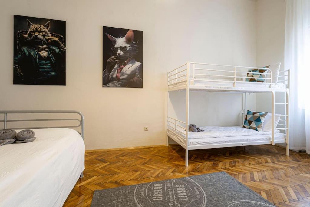 Gentleman Apartment