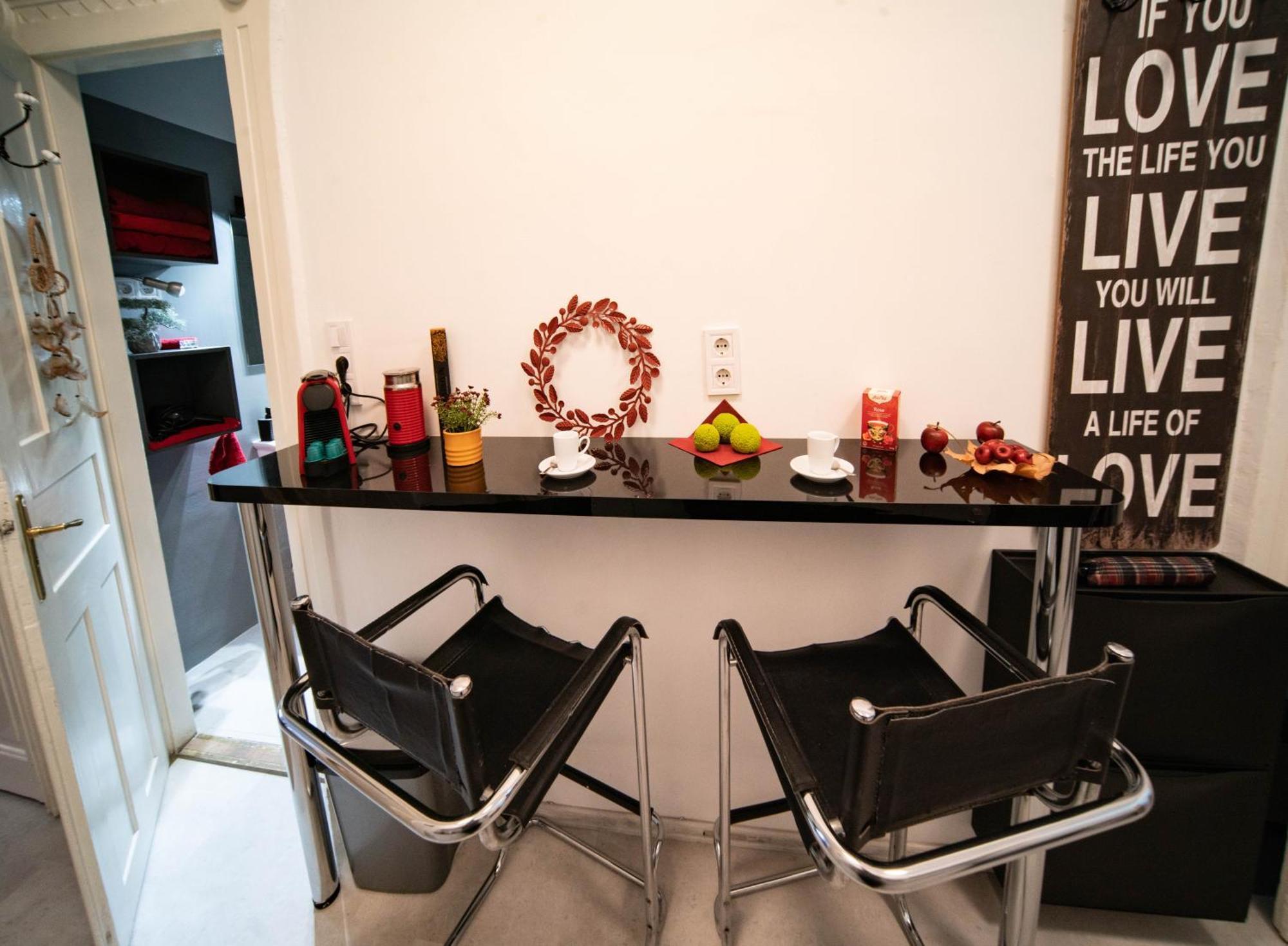 Appartamento Stylish Studio In The Heart Of *