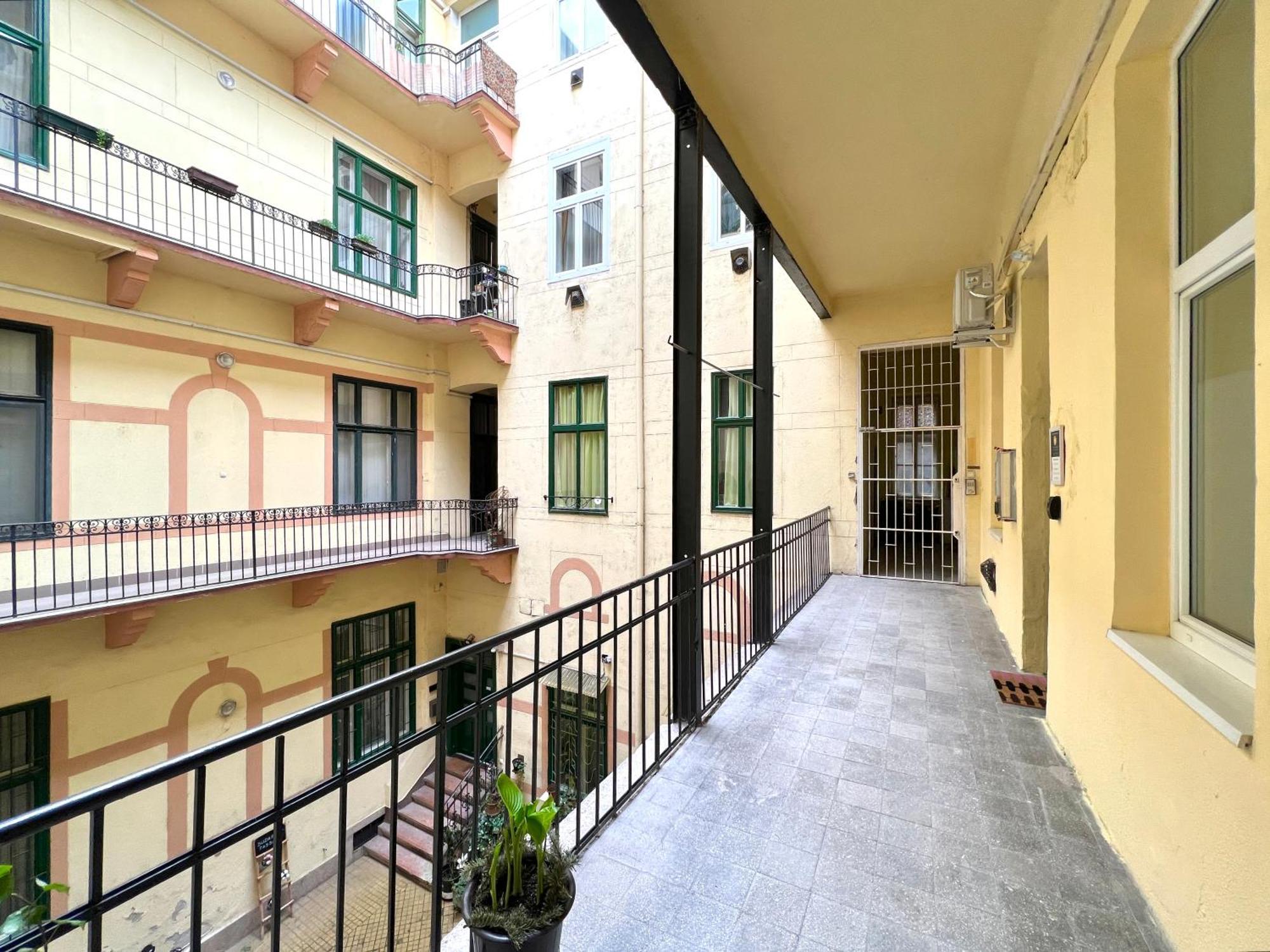 Better Than Baross4 Apartament *