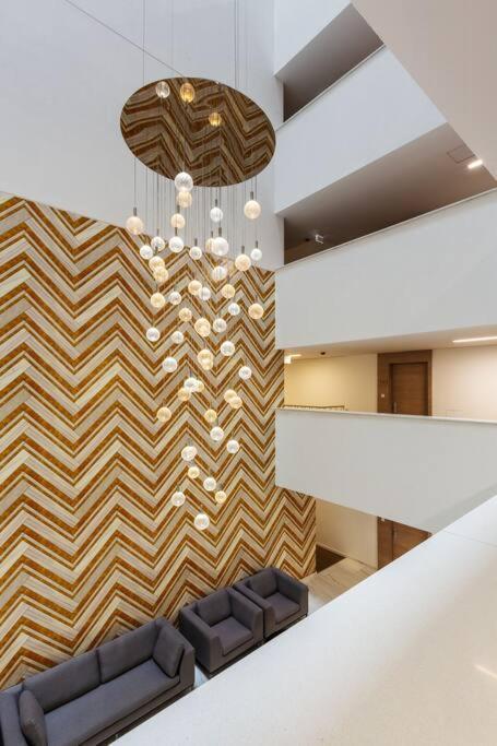 Golden Sunshine On Corvin Promenade - 506 Apartment Budapest
