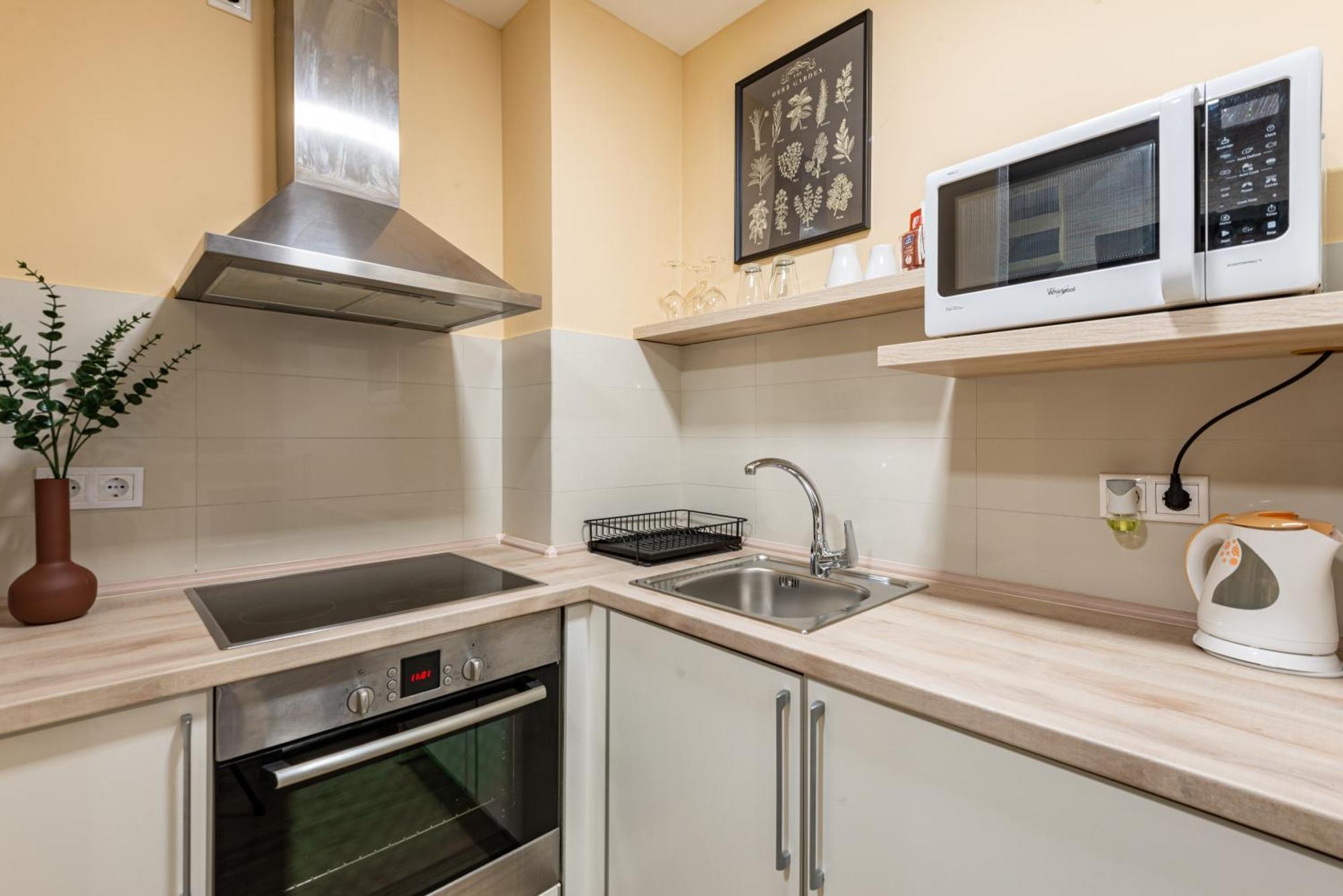 Apartment Holidays & Budapest