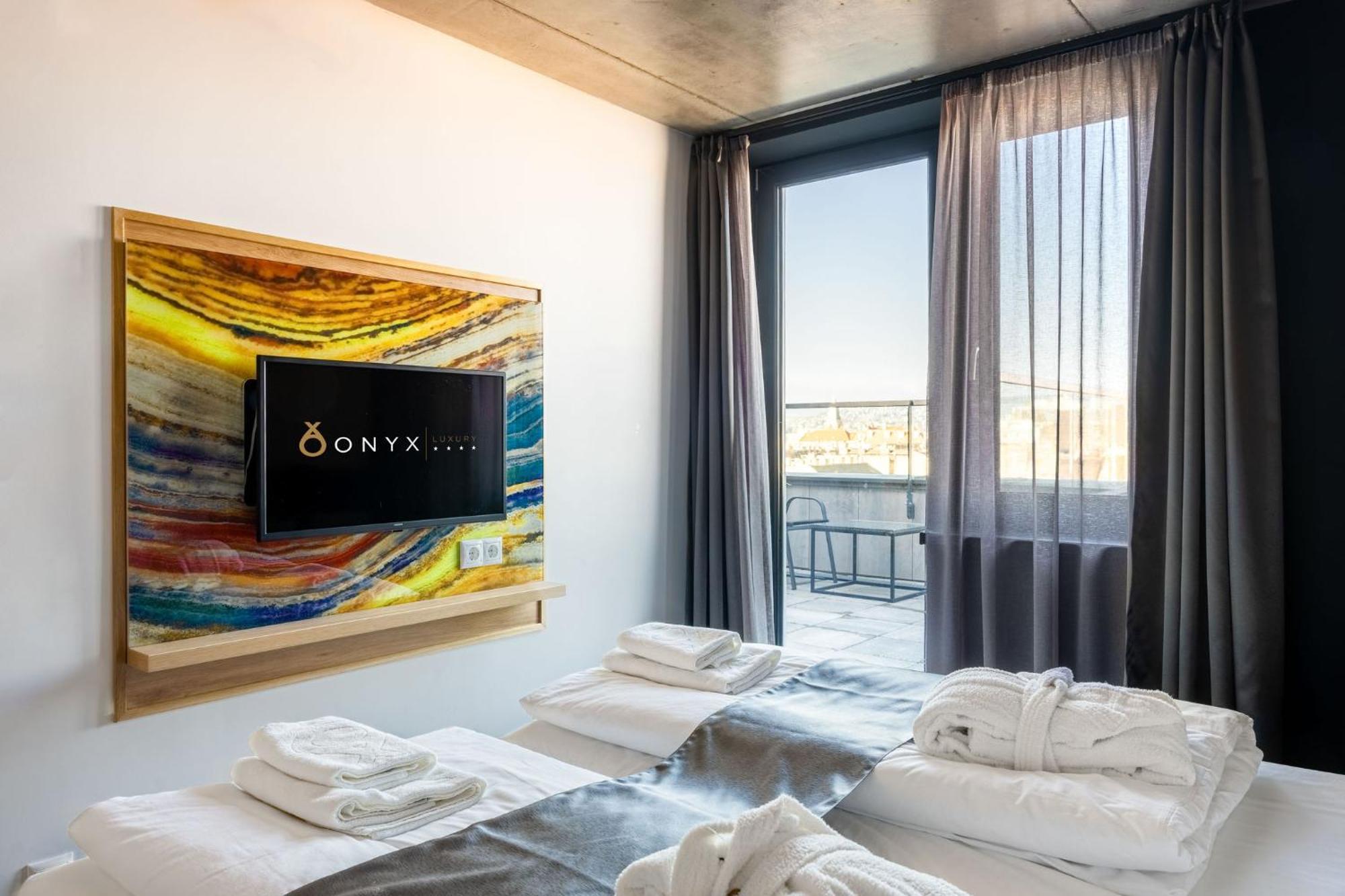 Hotel Onyx Luxury