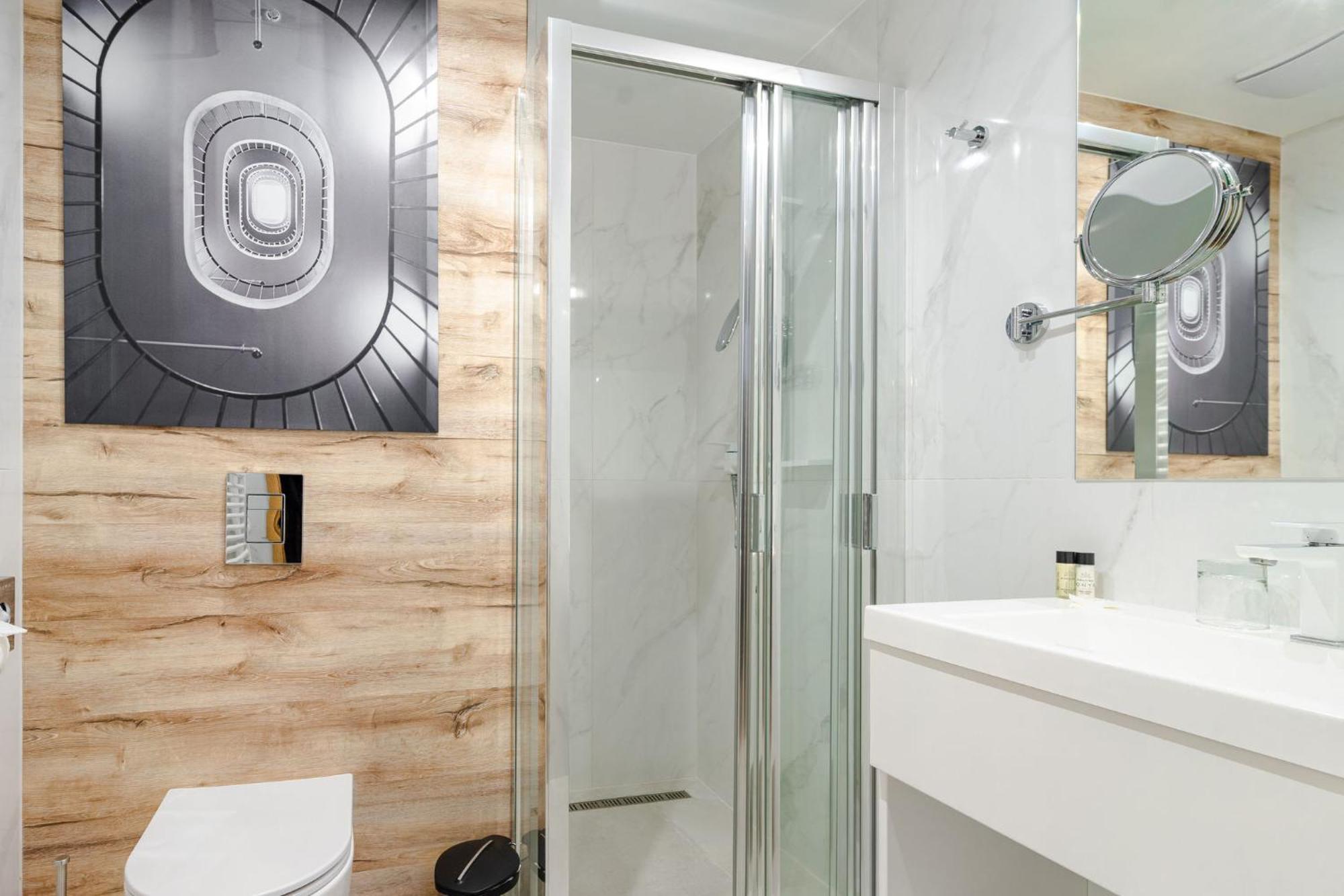 Onyx Luxury Hotel 4*