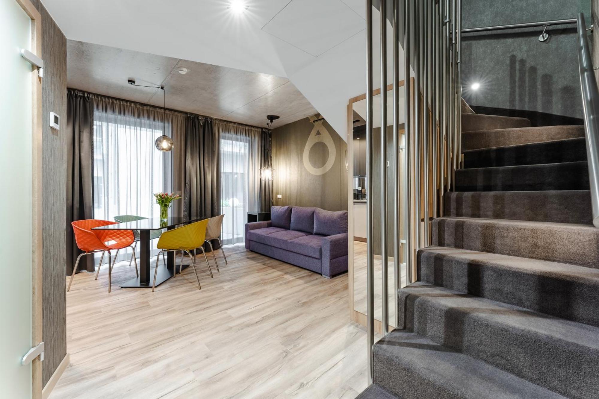Onyx Luxury
