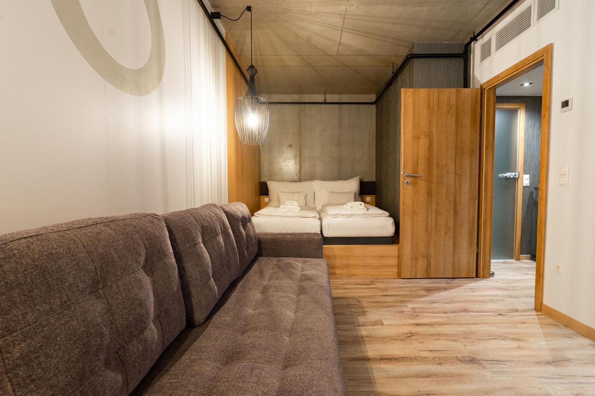 Onyx Luxury 4* Budapest