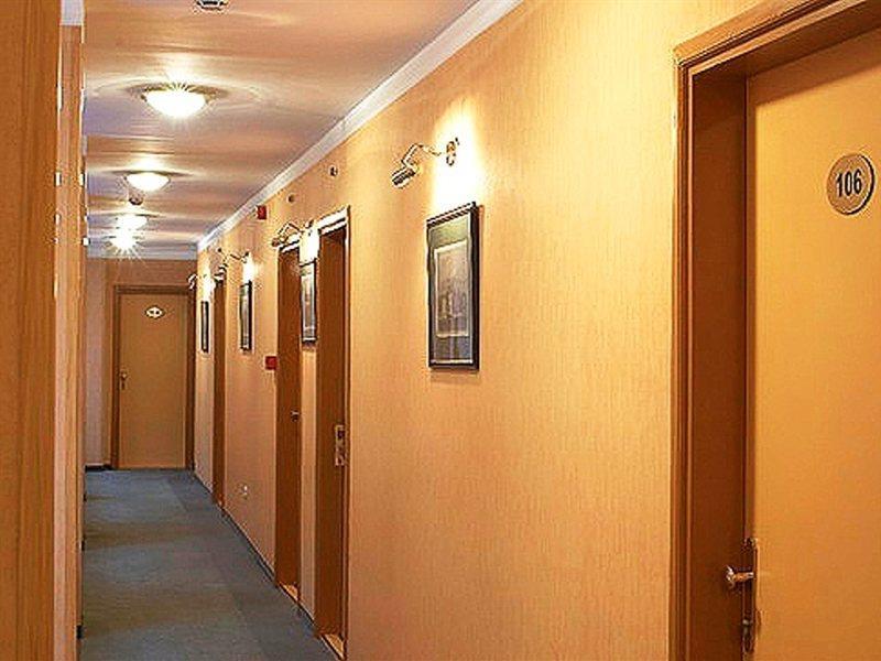 Burg Hotel 3*