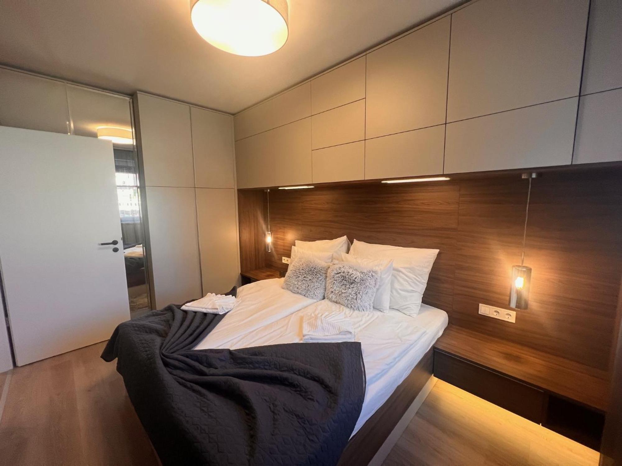 Karzo Property Lk 202