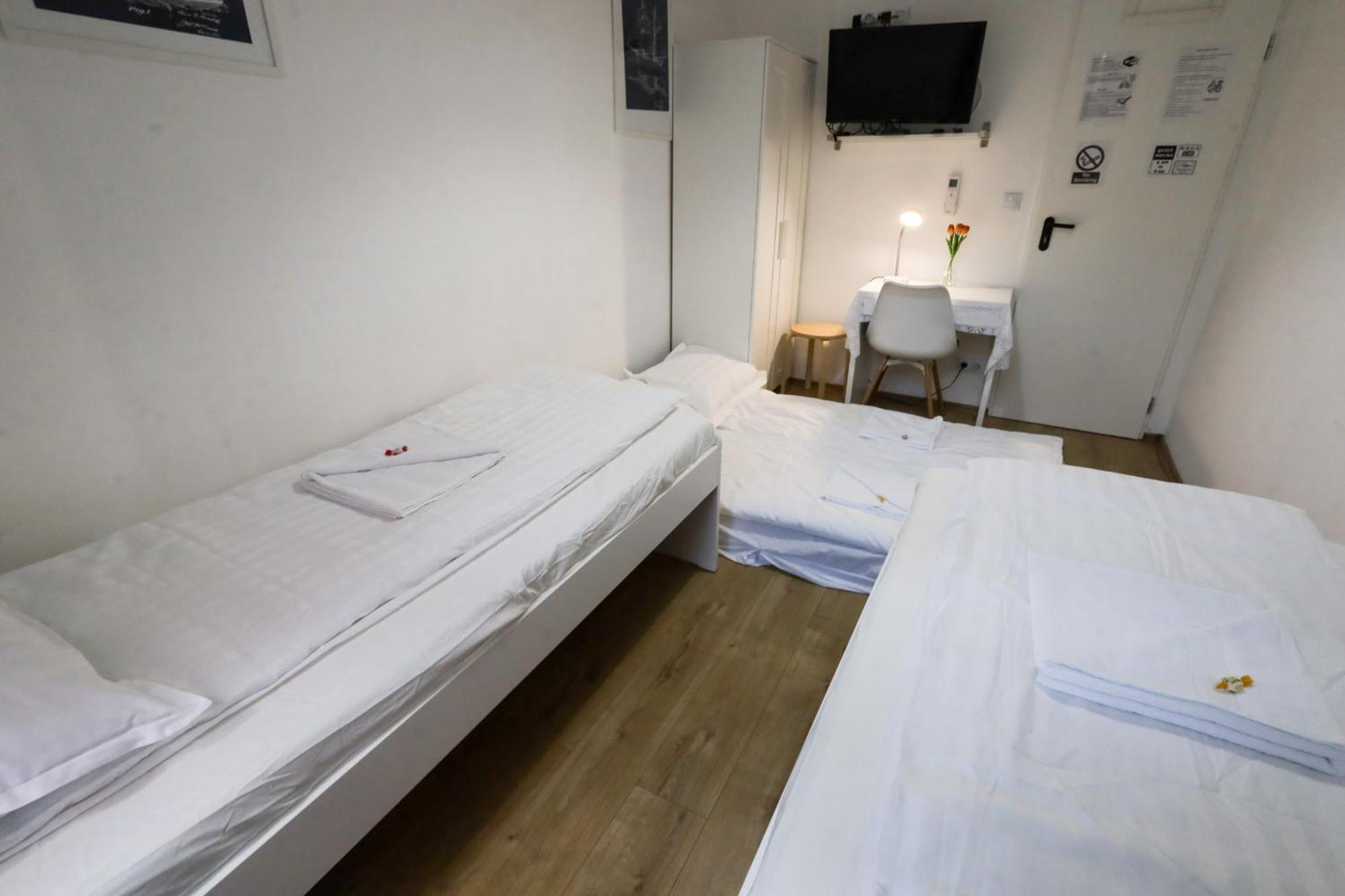 Apartment Pest-port 4 For 16 Person Budapest