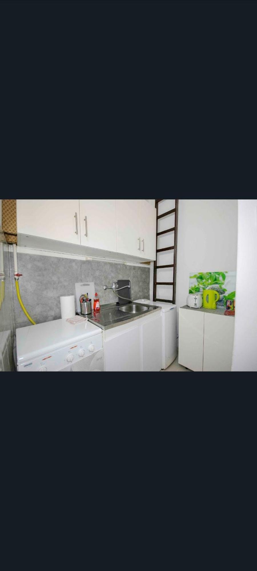 Free Parking Garage! Downtown Close To New York Cafe Apartment