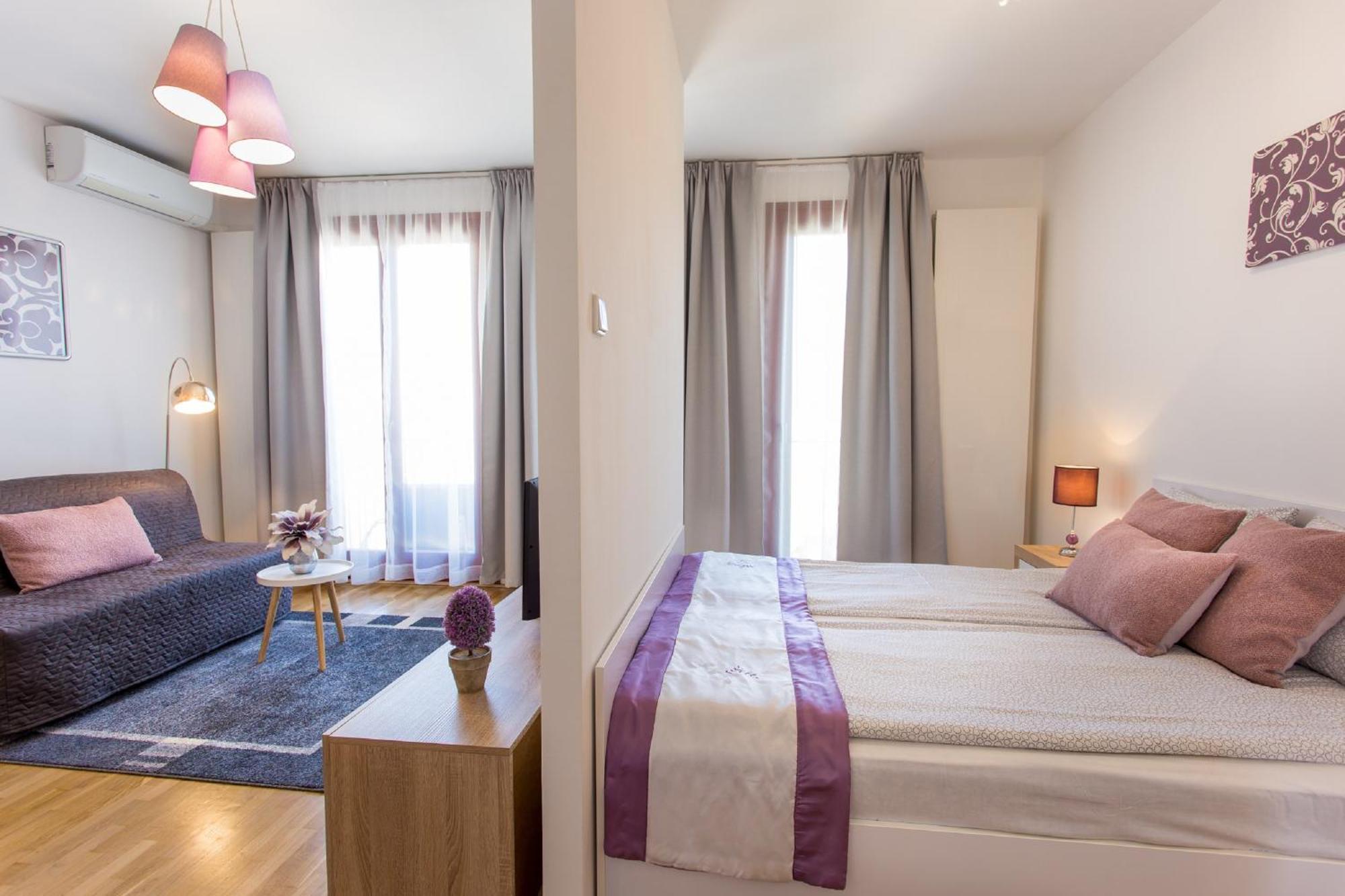 Colours Deluxe With Free Parking Apartment *