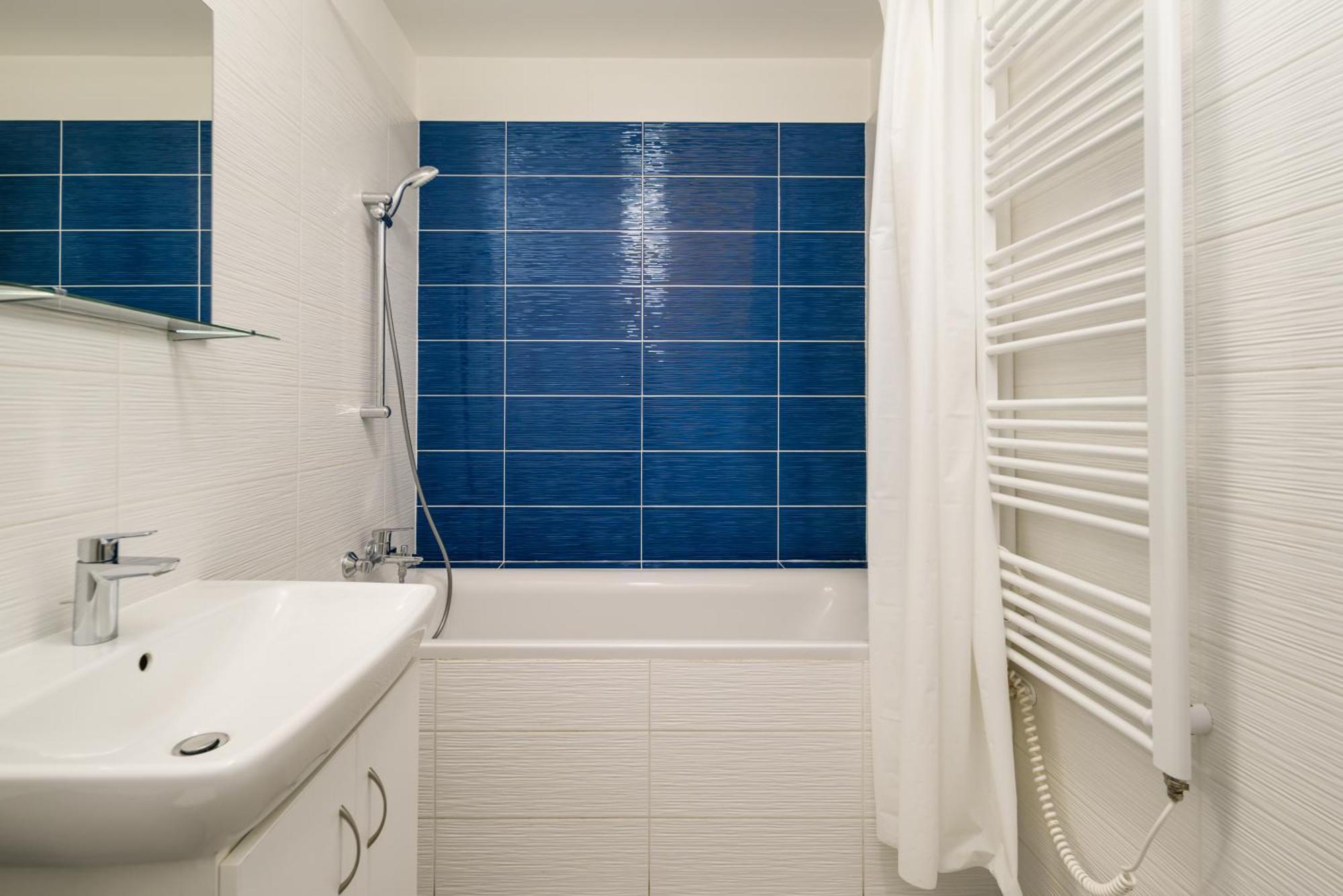 Raday K203 With Private Balcony Apartment *