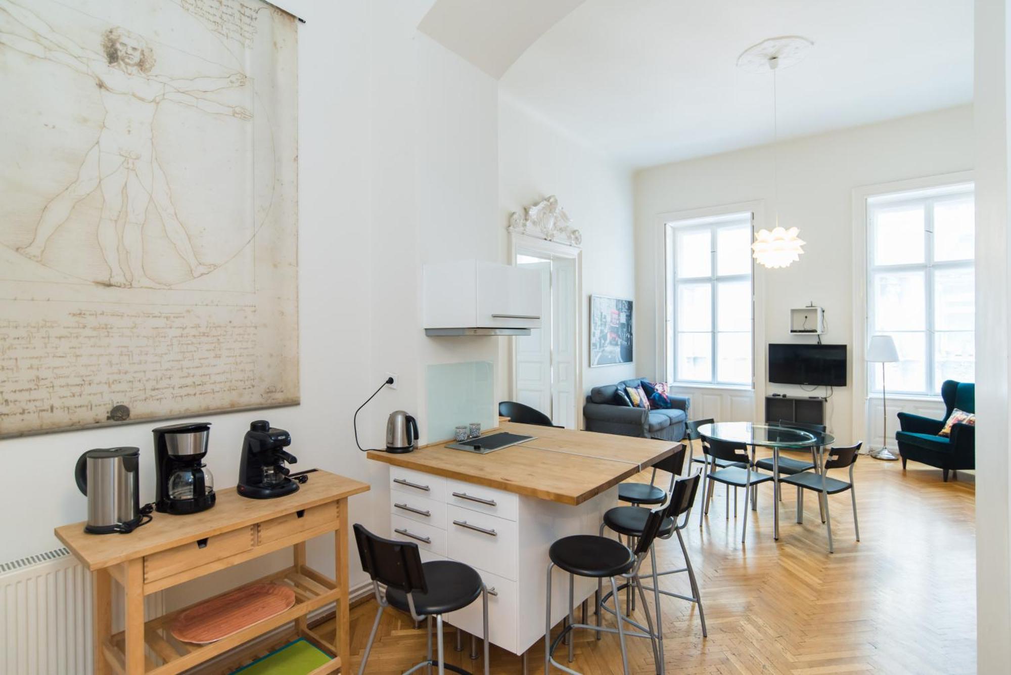 Broadway Downtown At The Opera Apartamento Budapest